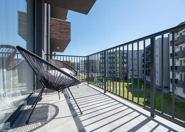 Trendy Flat By The University